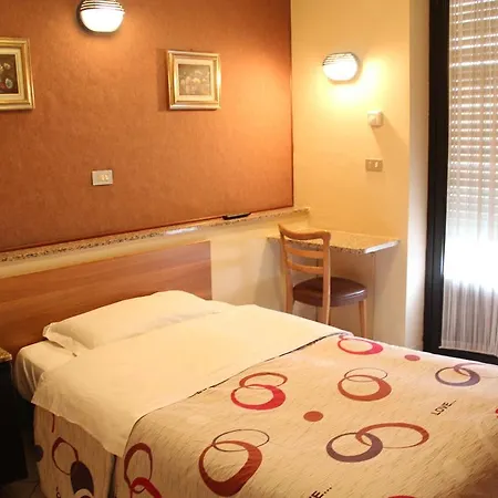 Hotel Persico 2*